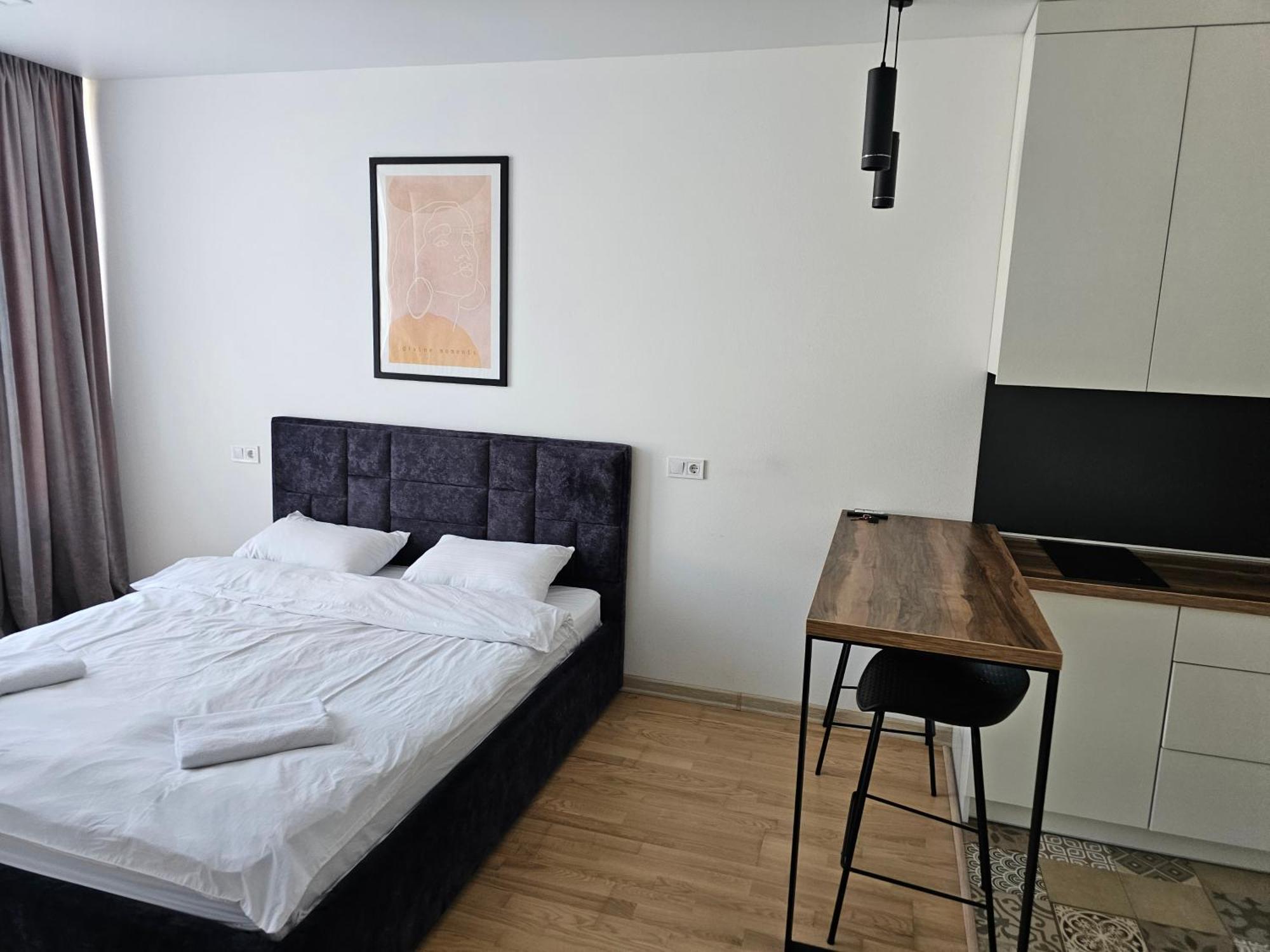 Nyvky Like Home - Studio - Apt 35 Kiev Extérieur photo